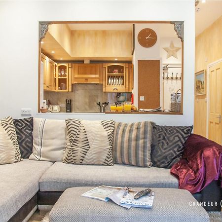 Treetop Suite By Grandeur Property 伯恩茅斯 外观 照片