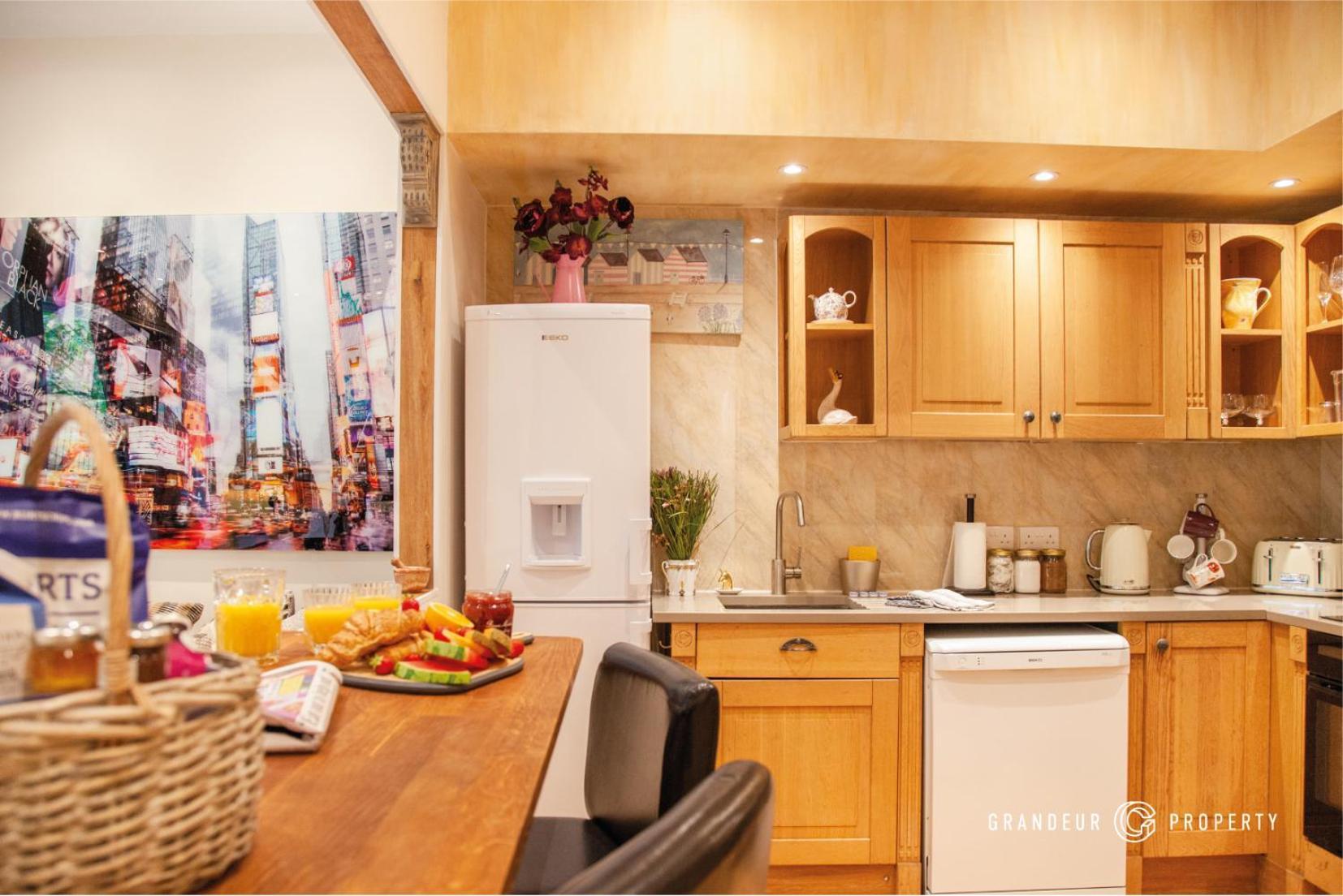 Treetop Suite By Grandeur Property 伯恩茅斯 外观 照片