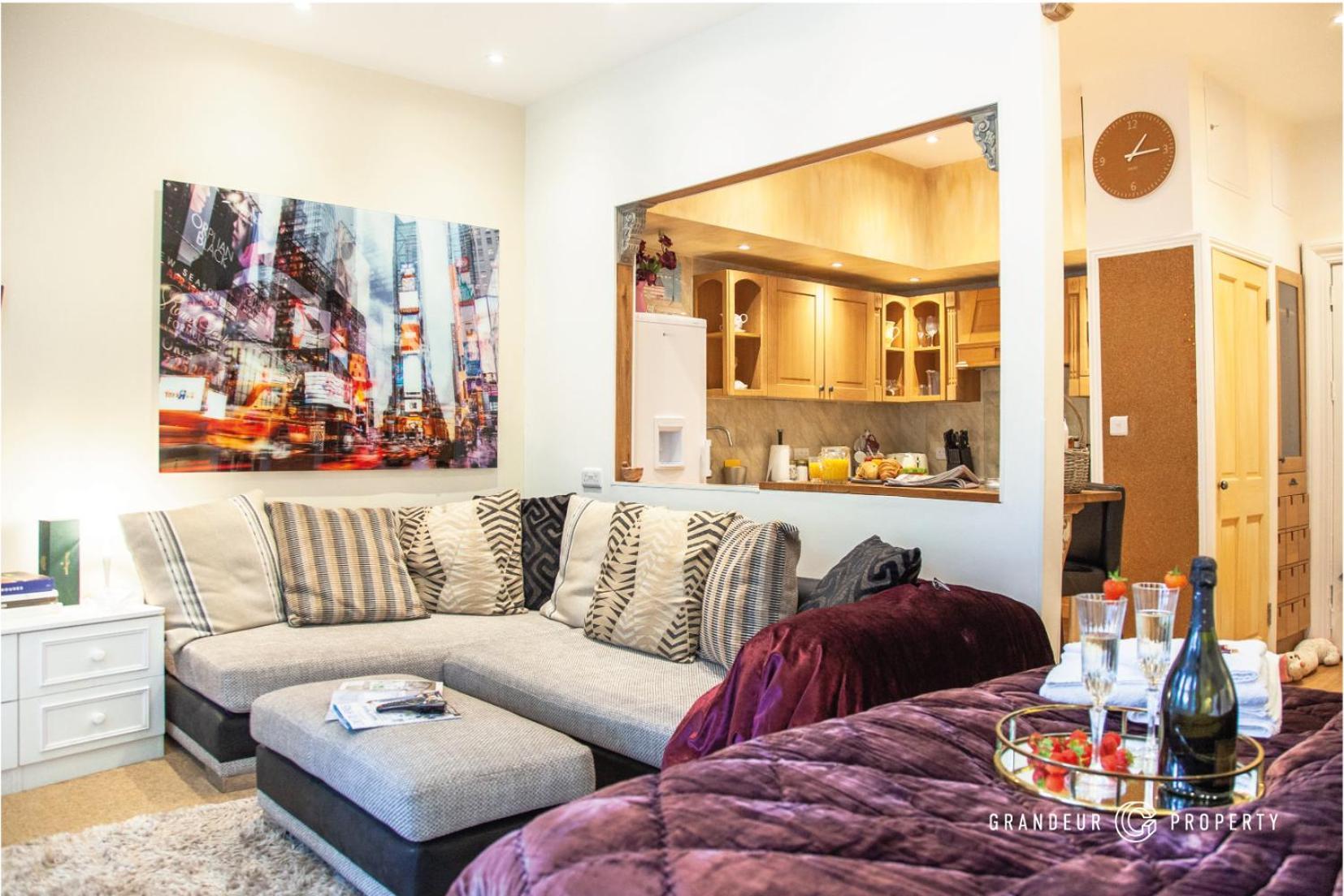Treetop Suite By Grandeur Property 伯恩茅斯 外观 照片
