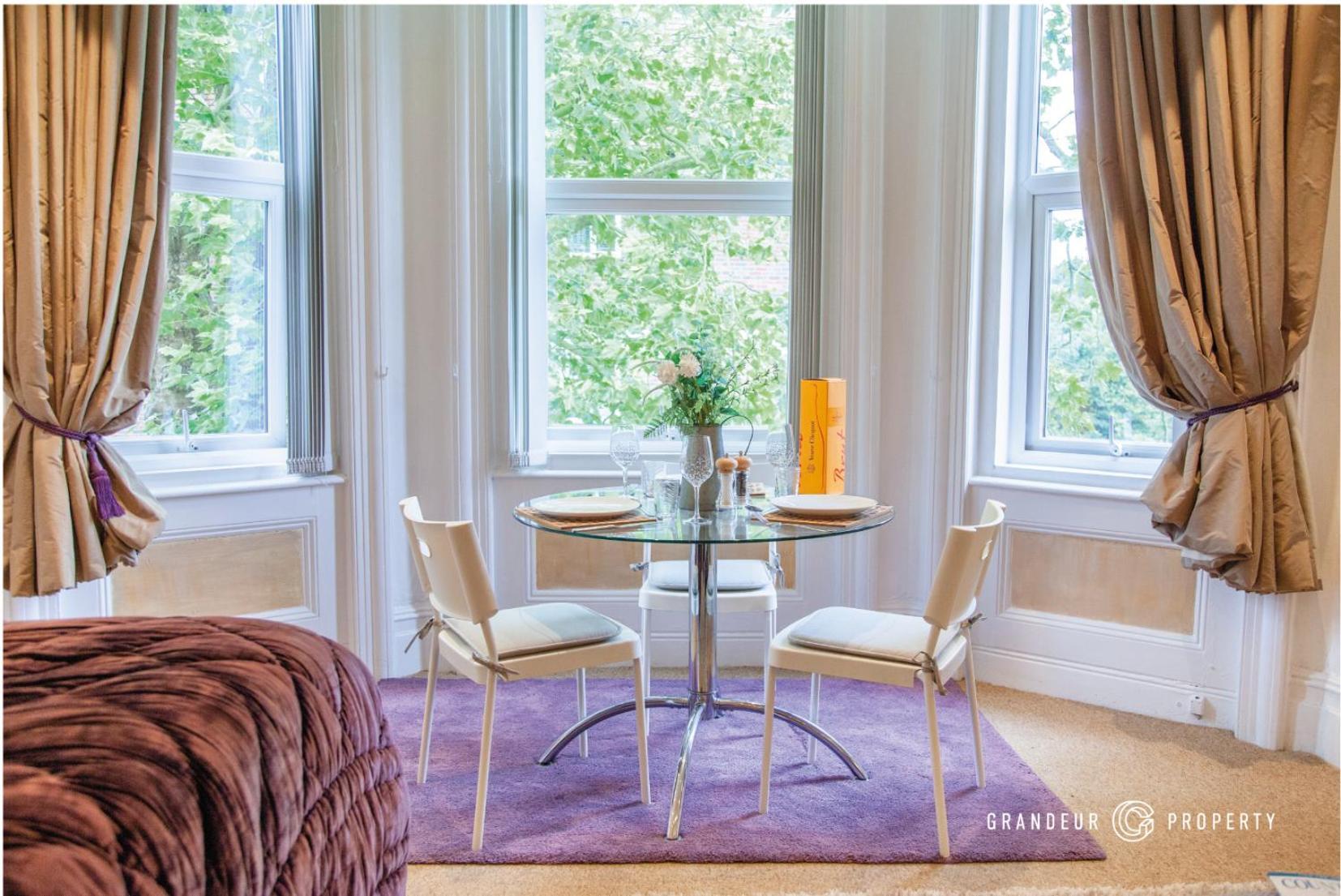 Treetop Suite By Grandeur Property 伯恩茅斯 外观 照片